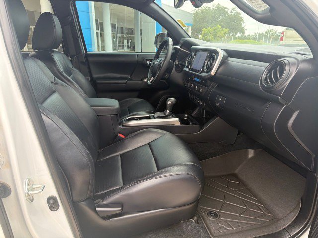 Used 2023 Toyota Tacoma Limited AWD/4WD image 18