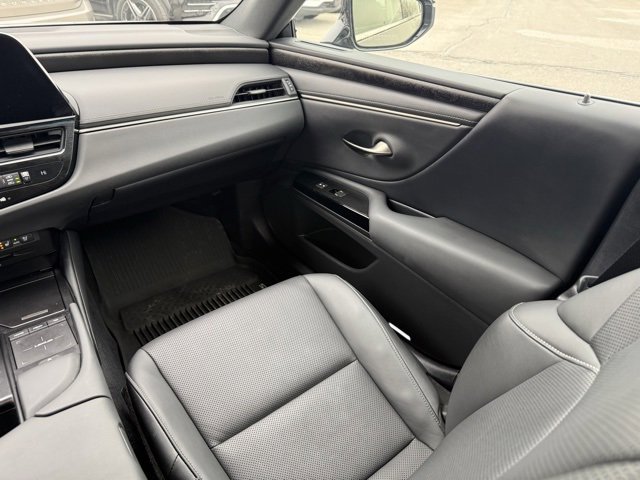 Used 2022 Lexus ES 350 w/ Premium Package image 17