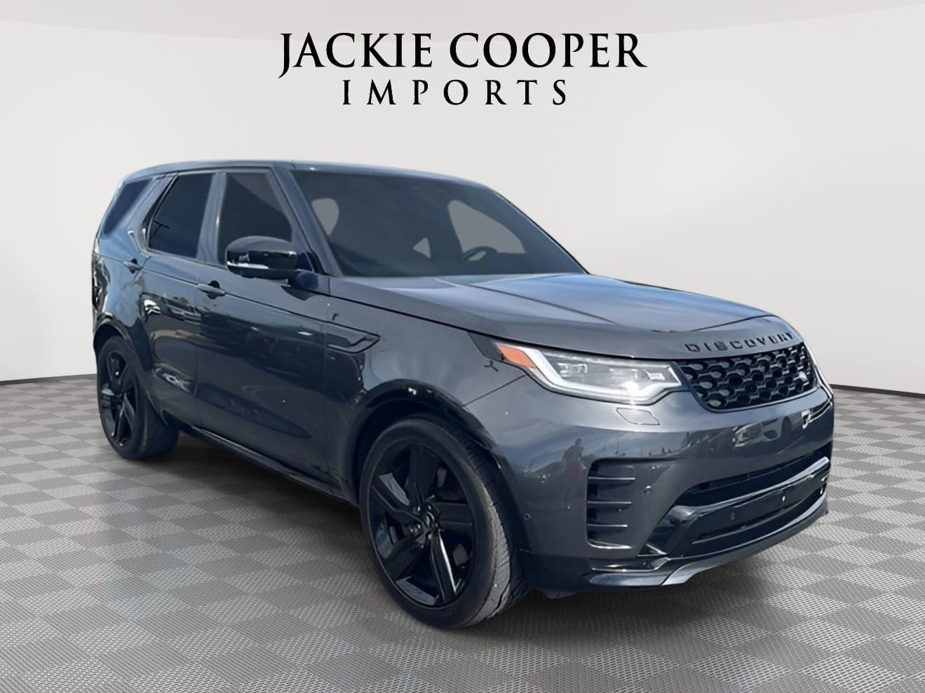 Used 2023 Land Rover Discovery HSE R-Dynamic AWD/4WD image 7