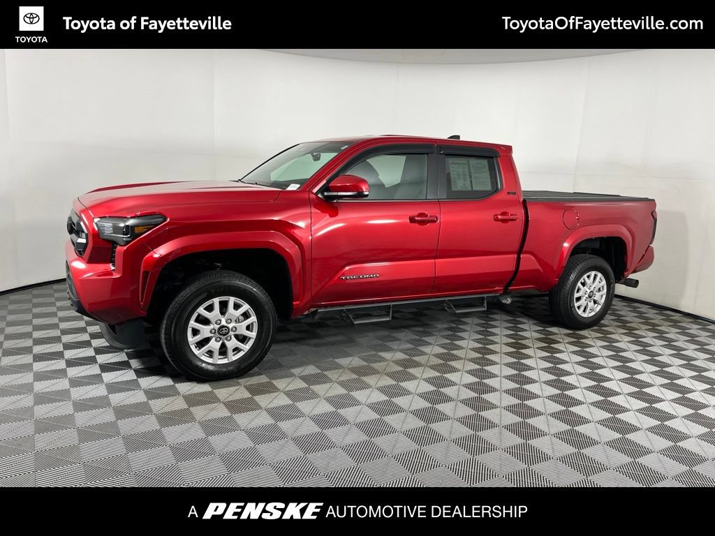 Used 2025 Toyota Tacoma SR5 AWD/4WD image 2