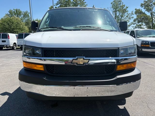 Used 2024 Chevrolet Express 2500 w/ Driver Convenience Package RWD image 11