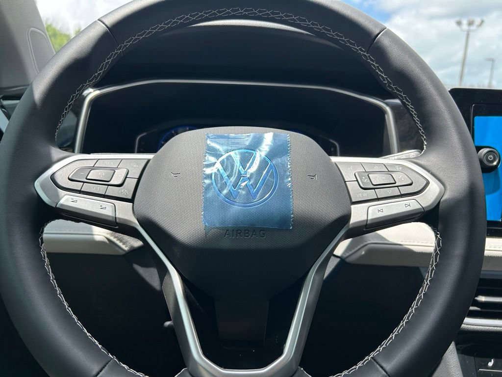 New 2026 Volkswagen Taos SEL AWD/4WD image 24