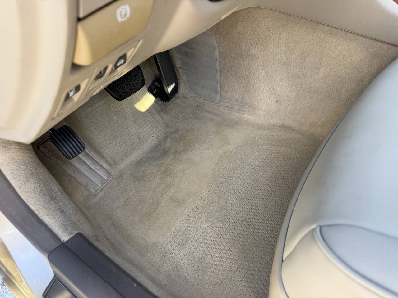 Used 2002 Lexus LS 430 RWD image 31
