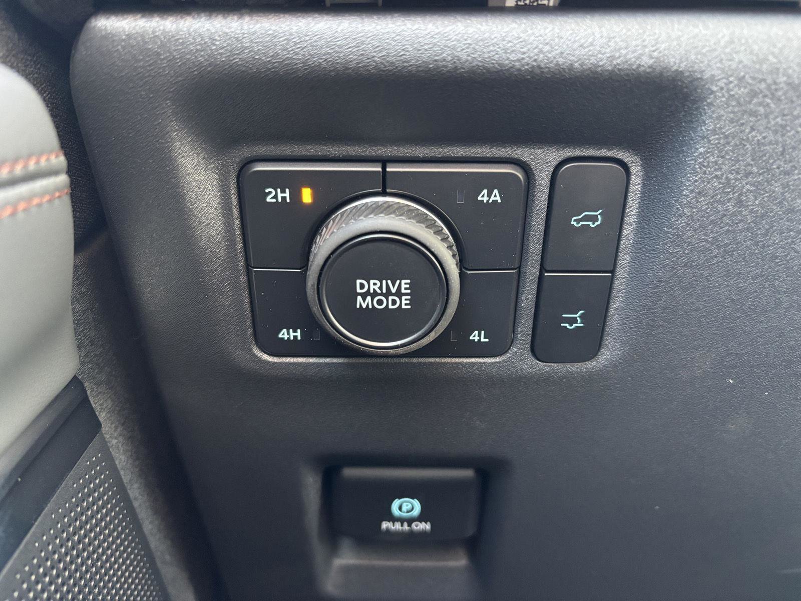 New 2025 Ford Expedition Active image 31