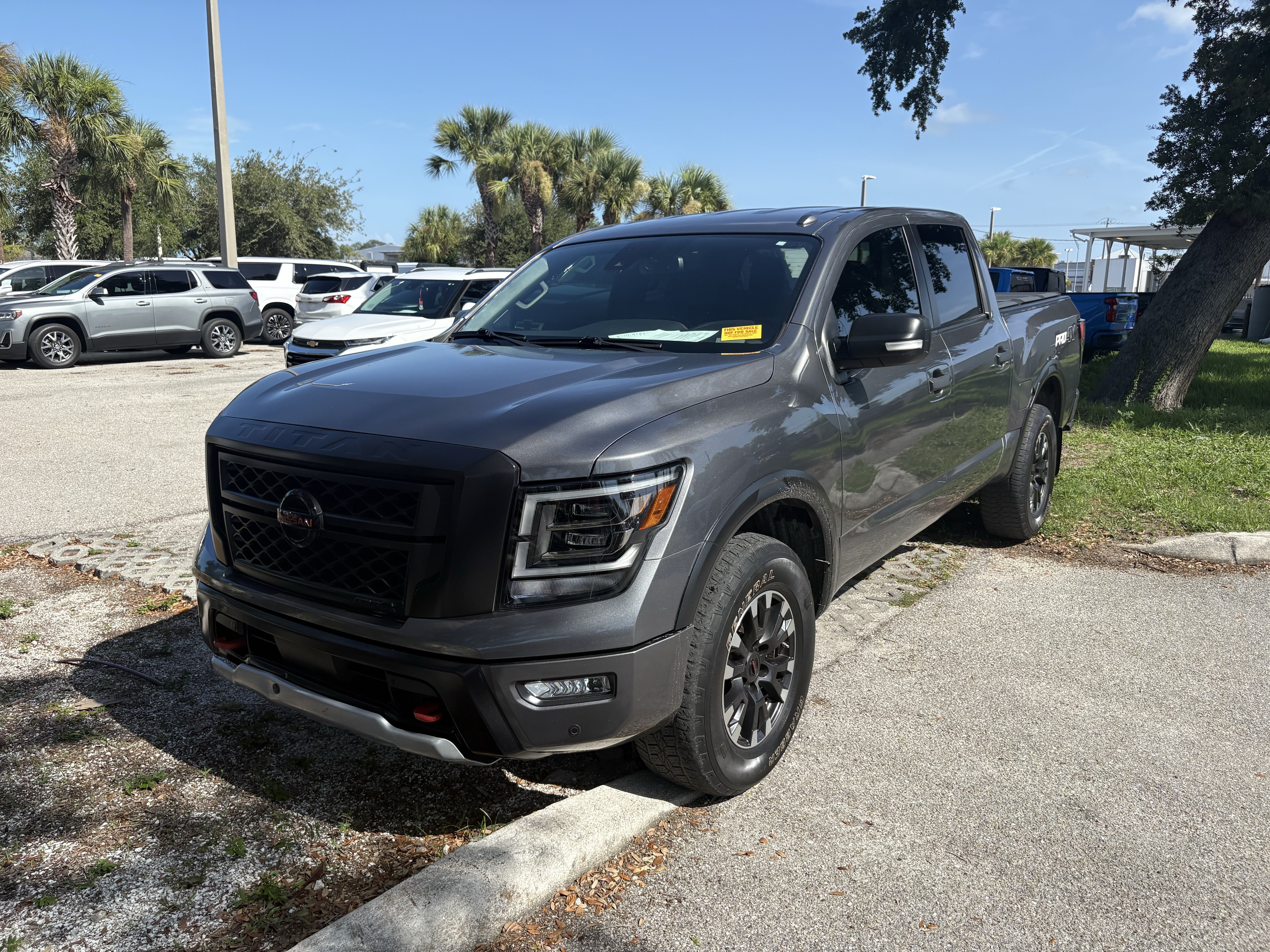 Used 2020 Nissan Titan PRO-4X w/ Pro-4x Utility Package AWD/4WD image 3
