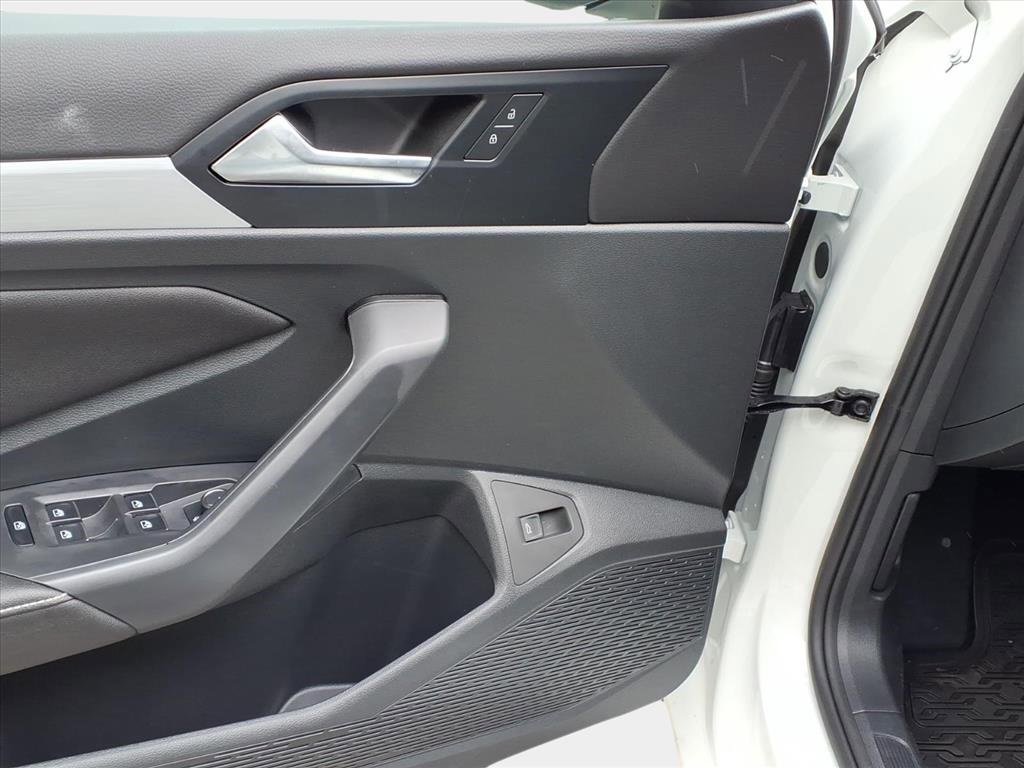 New 2026 Volkswagen Jetta SE image 9