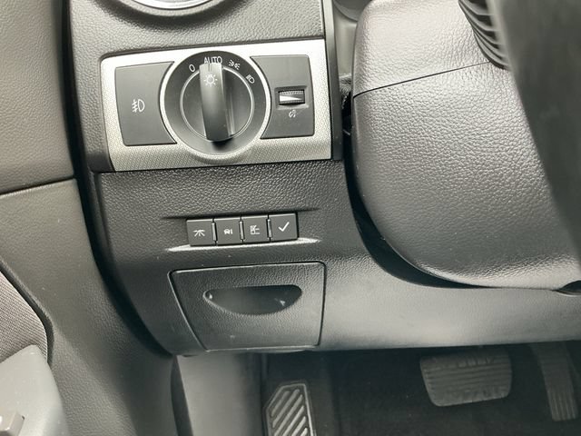 Used 2012 Chevrolet Captiva Sport LT FWD image 18