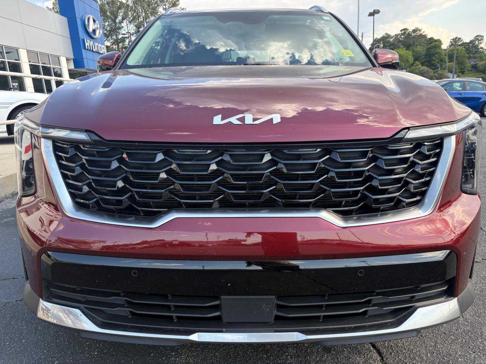 Used 2025 Kia Sorento S w/ Panoramic Sunroof Package FWD image 5