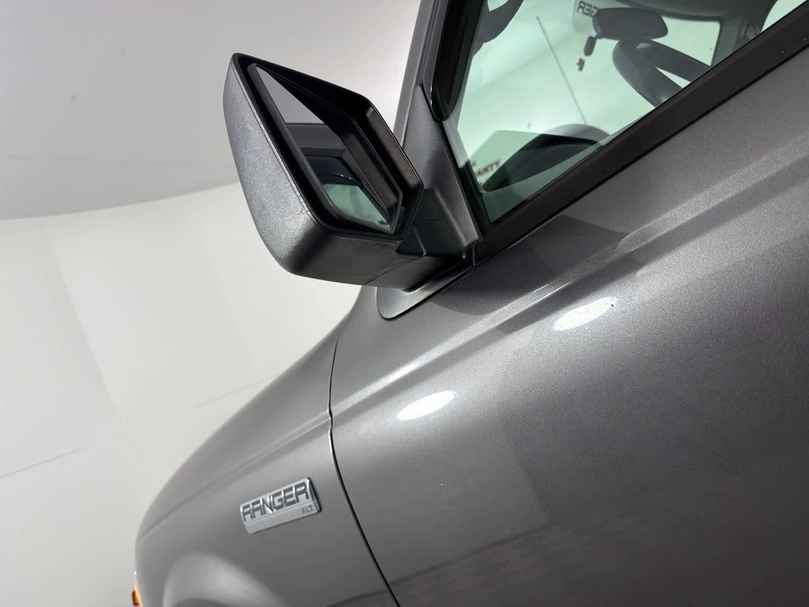 Used 2011 Ford Ranger XLT image 13