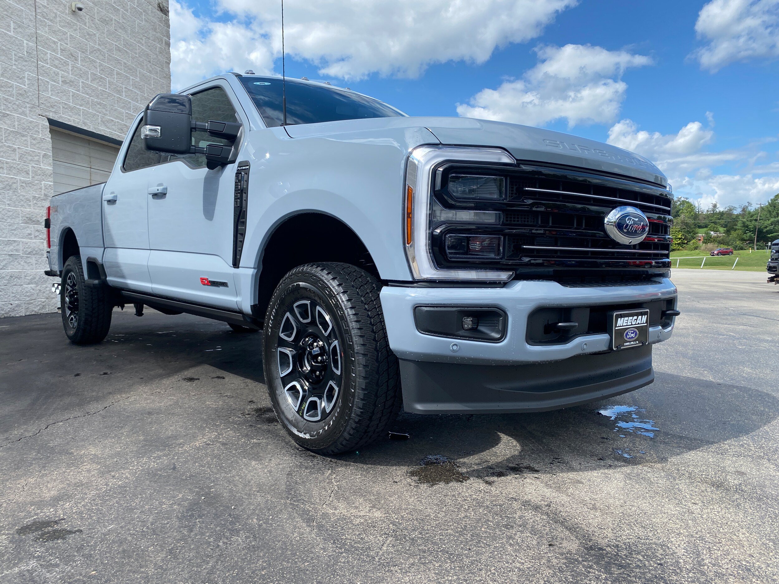 New 2026 Ford F350 Platinum w/ FX4 Off-Road Package AWD/4WD image 16