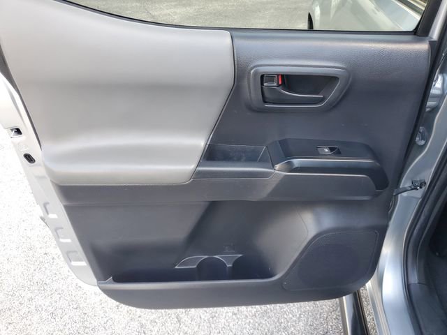 Used 2022 Toyota Tacoma SR image 14