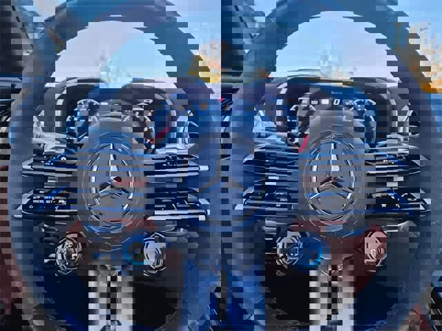 Used 2023 Mercedes-Benz SL 55 AMG 4MATIC image 23