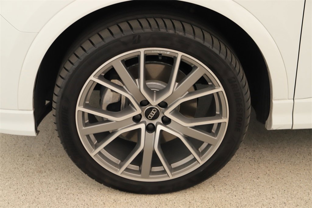 Certified 2025 Audi Q3 2.0T Premium Plus w/ Premium Plus Package image 33