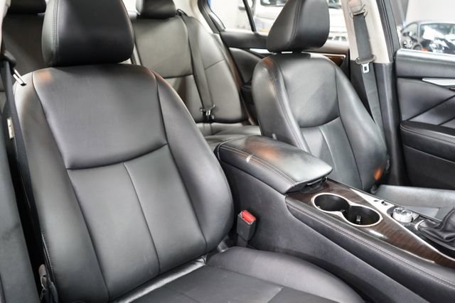 Used 2019 INFINITI Q50 Luxe RWD image 25