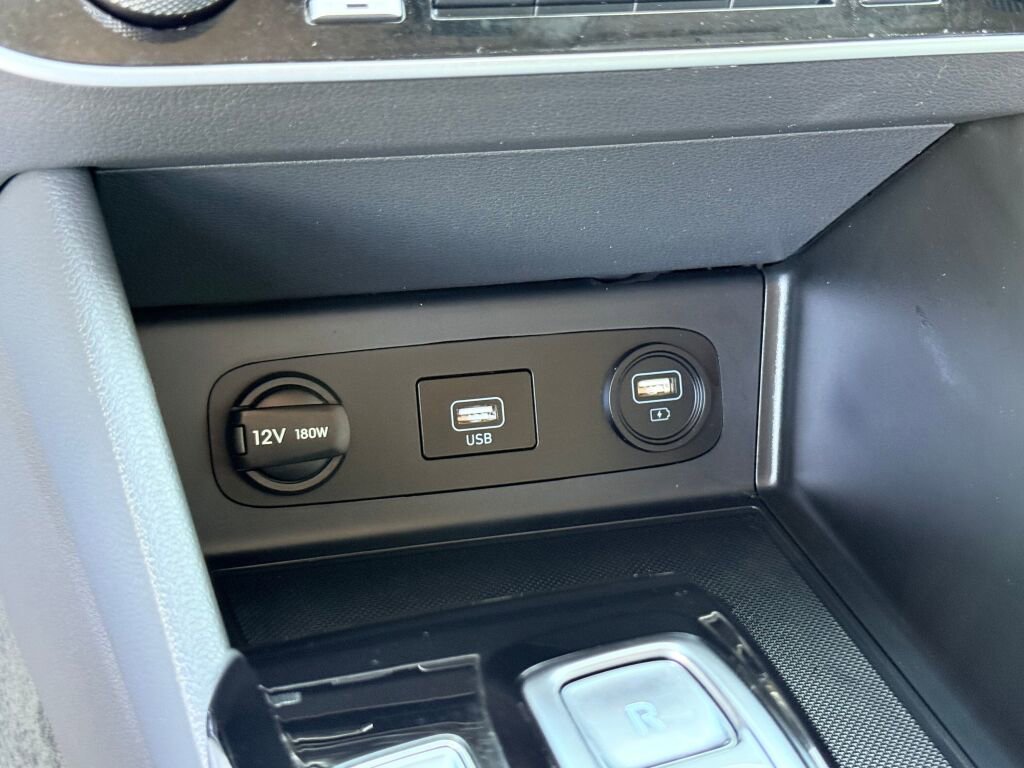 Used 2023 Hyundai Sonata SEL w/ Cargo Package image 8