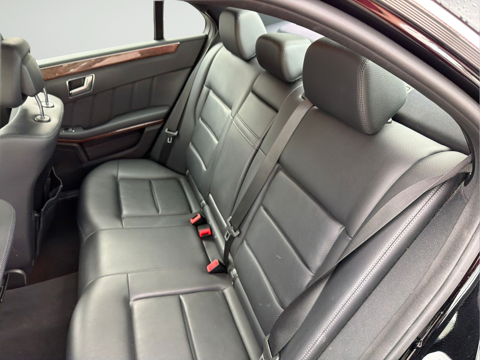 Used 2013 Mercedes-Benz E 350 Sedan image 34