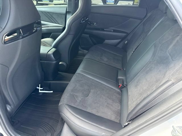 Used 2023 Hyundai Elantra N FWD image 17