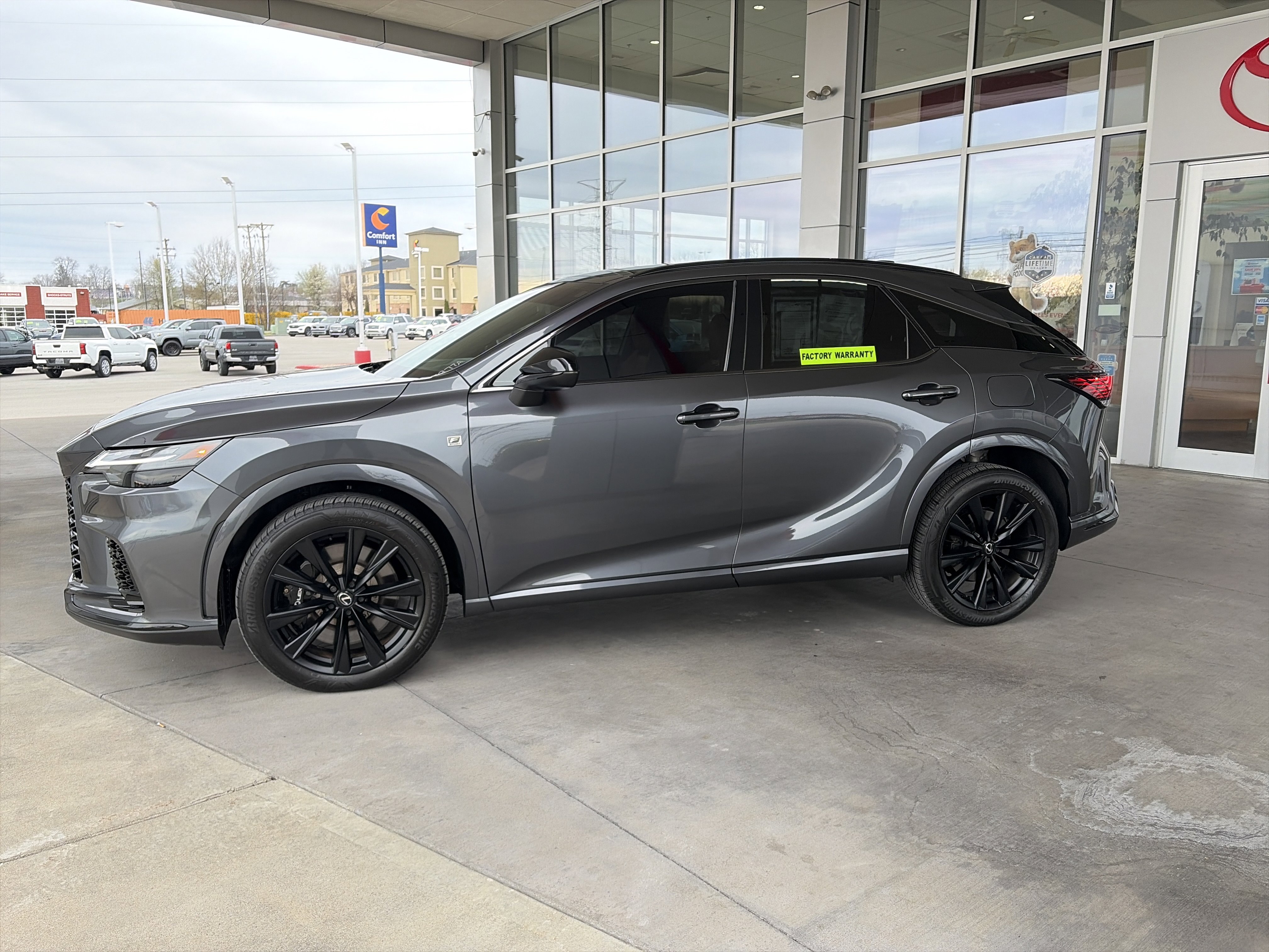 Used 2024 Lexus RX 500h F Sport w/ Technology Package image 18