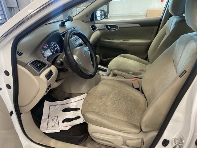 Used 2014 Nissan Sentra SV FWD image 17
