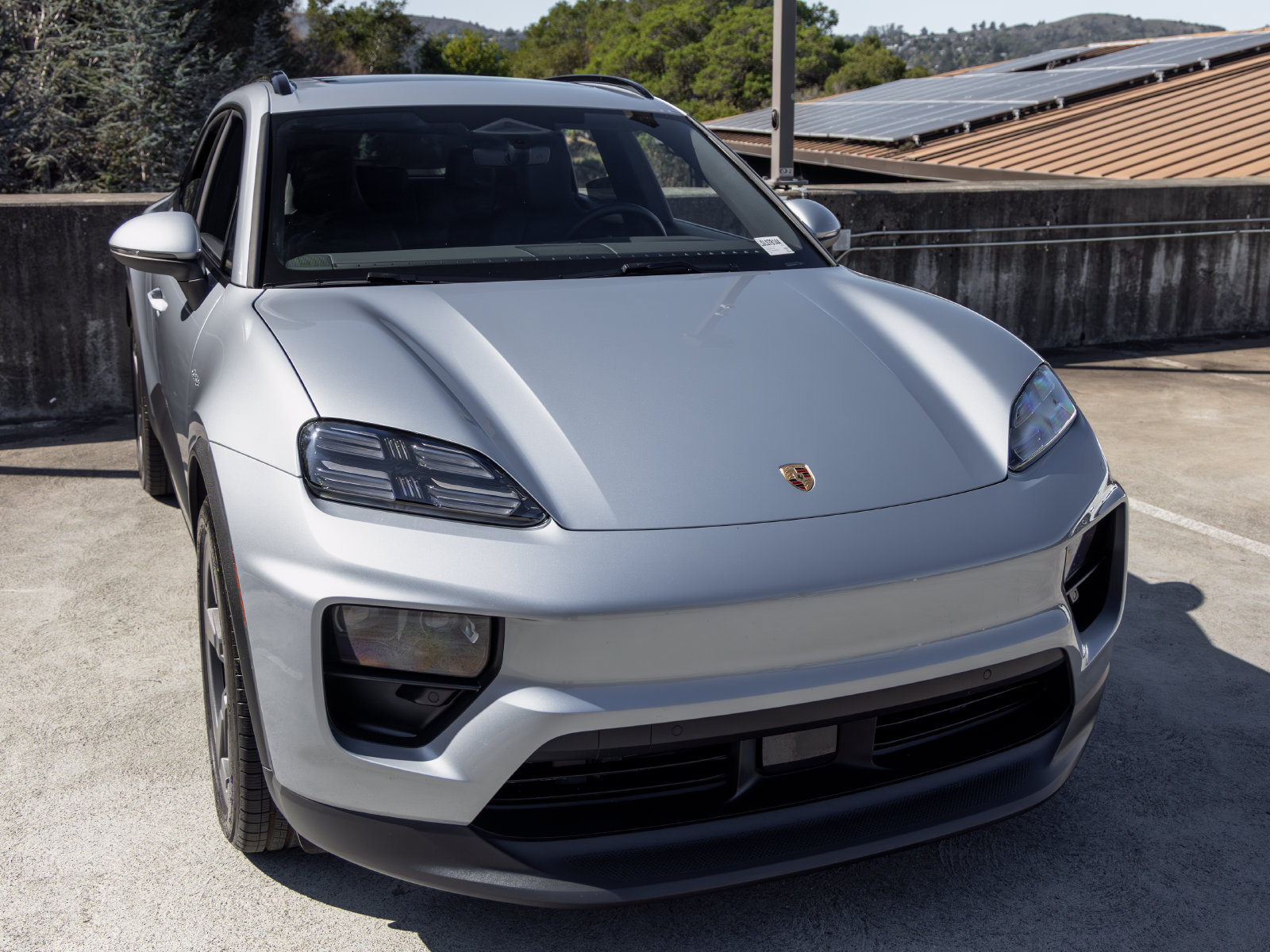 Certified 2025 Porsche Macan Electric RWD image 16