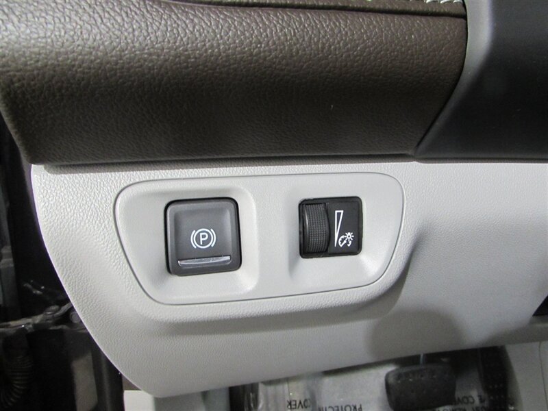 Used 2023 GMC Acadia SLT AWD/4WD image 23