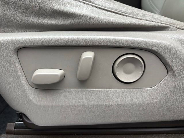 Used 2024 Chevrolet Silverado 2500 LTZ w/ LTZ Plus Package image 28