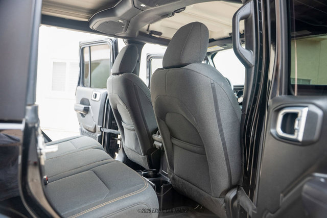 Used 2024 Jeep Wrangler Unlimited Sport AWD/4WD image 32