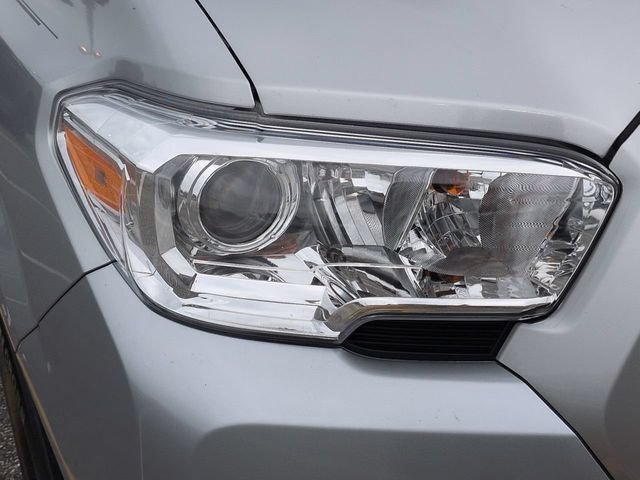 Certified 2022 Toyota Tacoma SR w/ SR Convenience Package RWD image 10