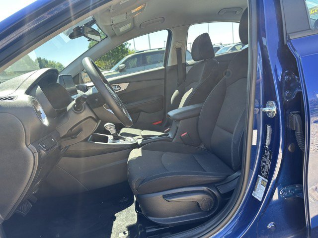Used 2022 Kia Forte LXS FWD image 11