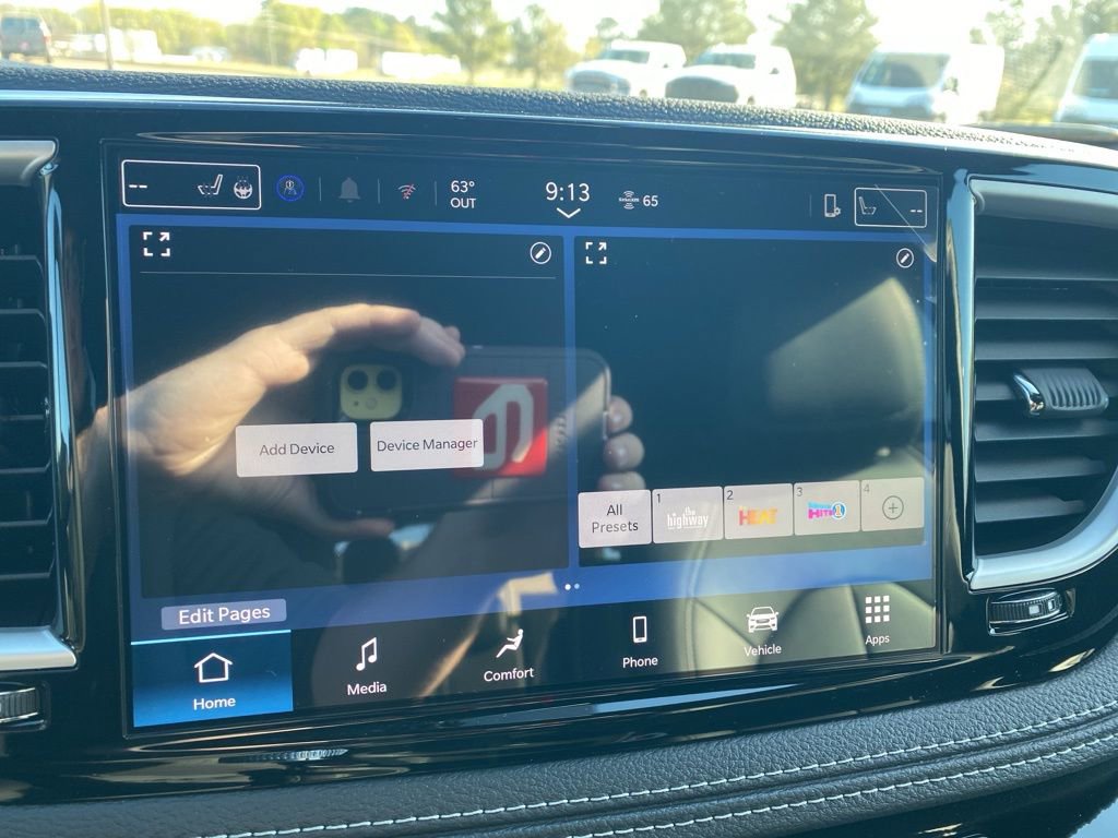 New 2026 Chrysler Pacifica Select image 21