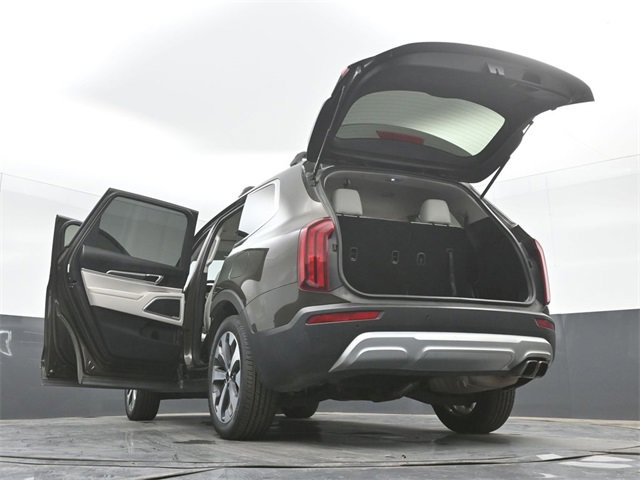 Used 2020 Kia Telluride S w/ S 8 Passenger Seating Package image 54