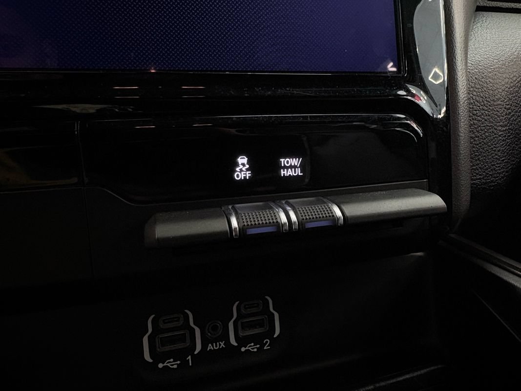 Used 2020 RAM 1500 Rebel w/ Rebel Level 1 Equipment Group AWD/4WD image 31