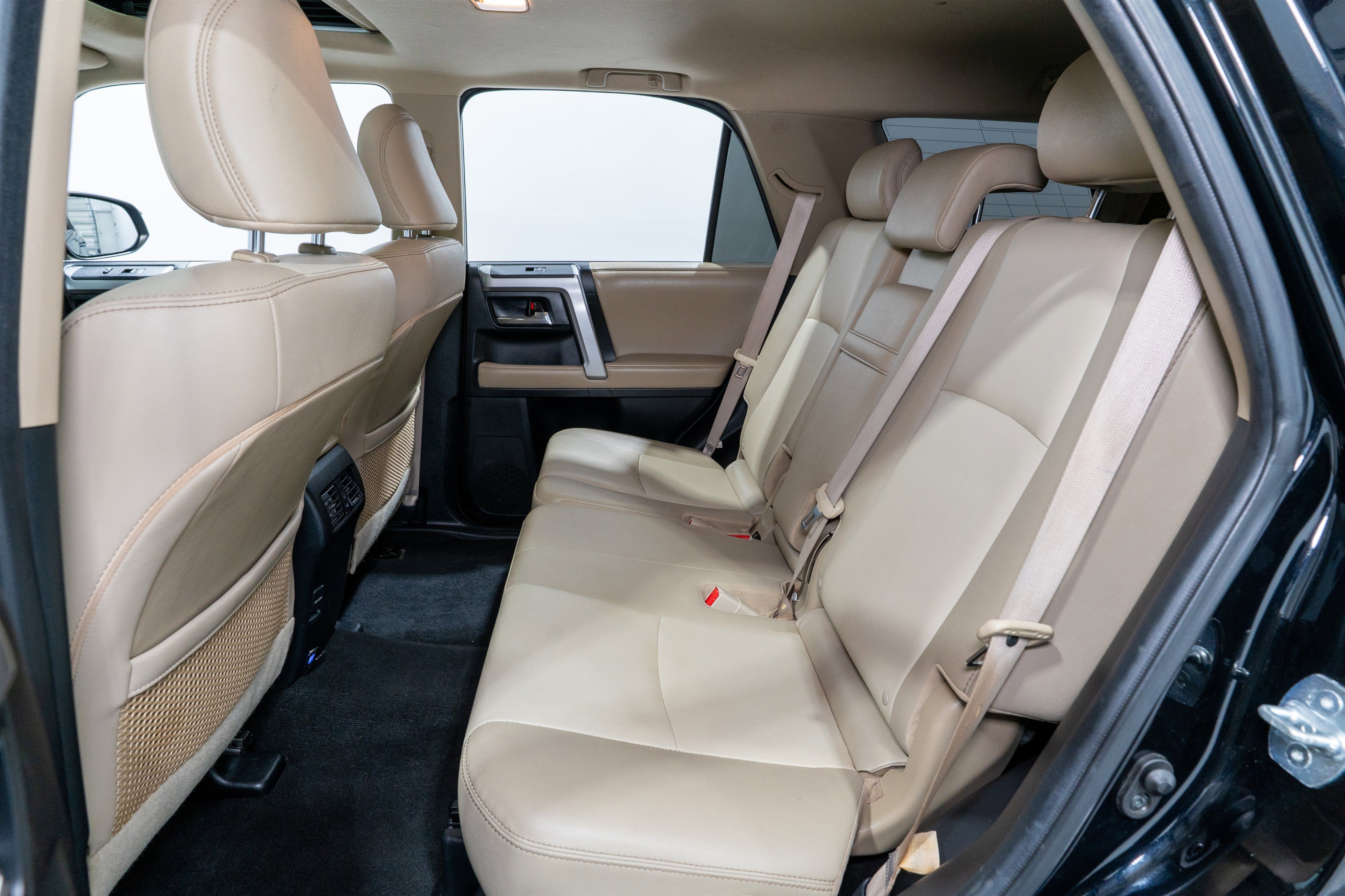 Used 2019 Toyota 4Runner SR5 Premium image 32