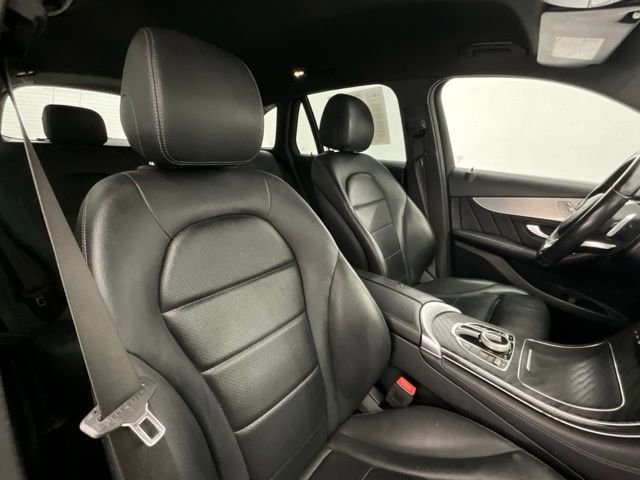 Used 2019 Mercedes-Benz GLC 300 w/ AMG Line image 12