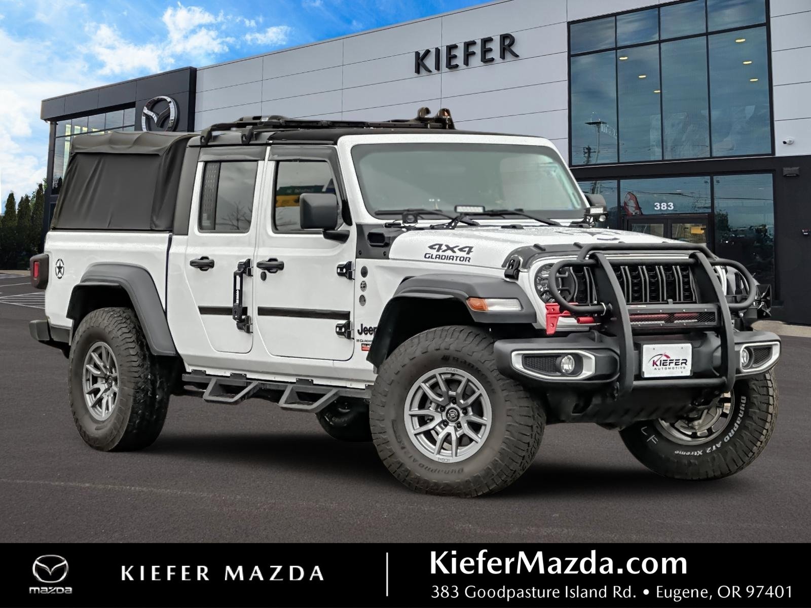Used 2024 Jeep Gladiator Sport image 1