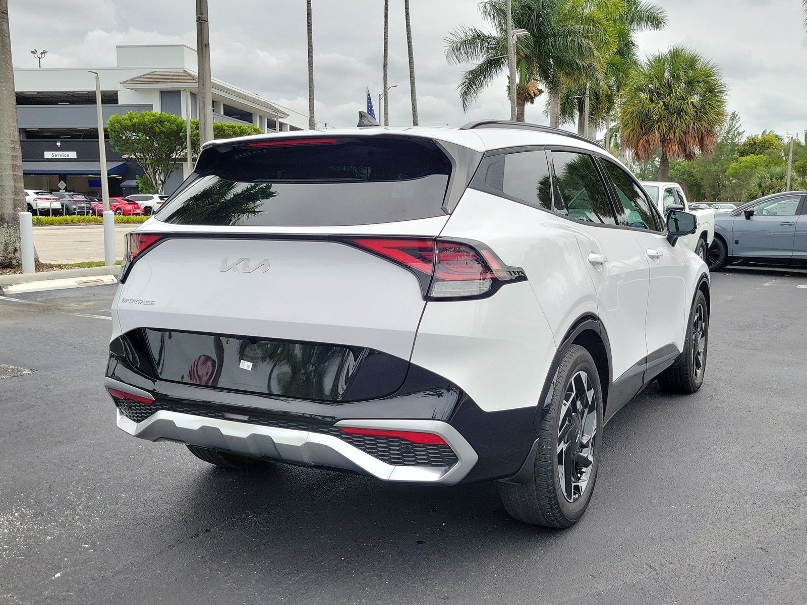 Used 2023 Kia Sportage SX FWD image 4