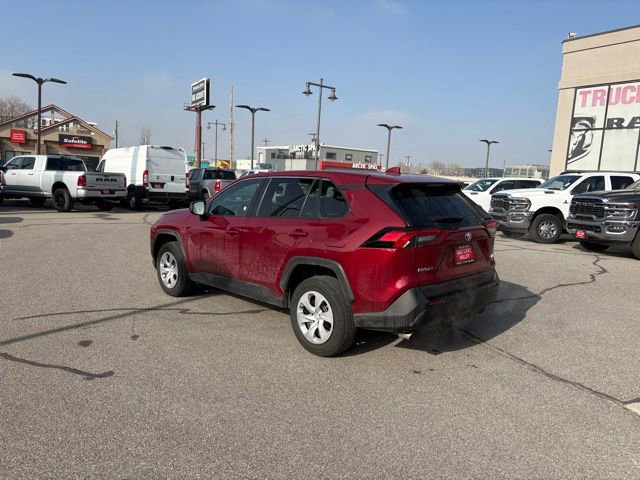 Used 2024 Toyota RAV4 LE AWD/4WD image 4