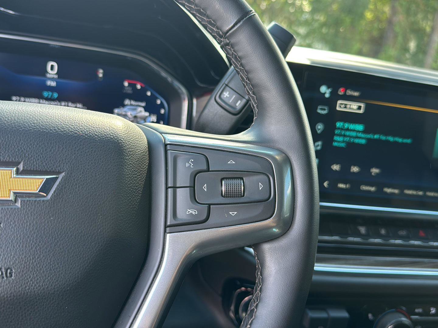 Used 2025 Chevrolet Silverado 2500 LT image 19