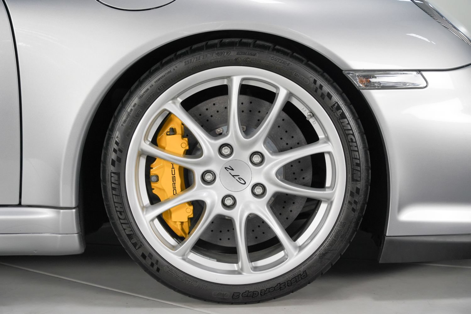 Used 2008 Porsche 911 GT2 RWD image 24