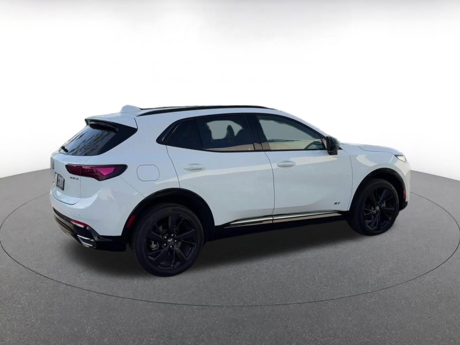 Used 2024 Buick Envision Sport Touring image 14