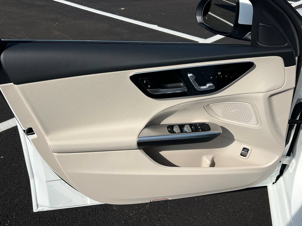 New 2026 Mercedes-Benz C 300 4MATIC Sedan image 10