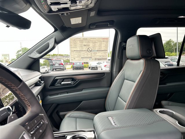 New 2026 GMC Yukon AT4 w/ AT4 Premium Plus Package AWD/4WD image 39
