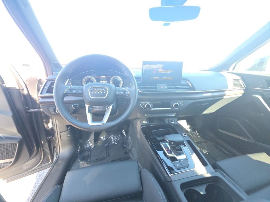 Used 2025 Audi Q5 2.0T Premium Plus w/ Premium Plus Package image 12