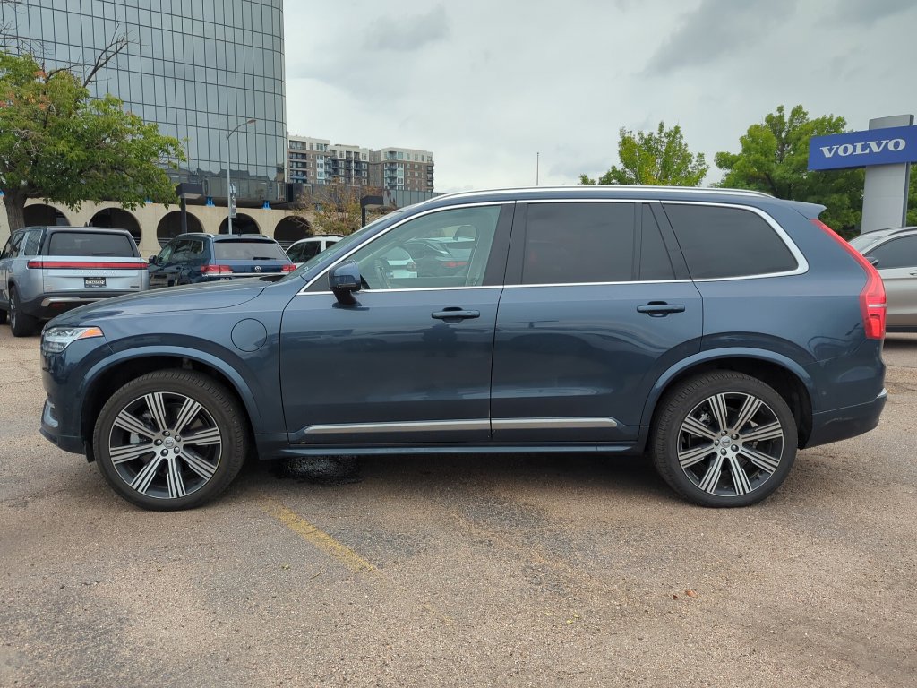 Used 2025 Volvo XC90 T8 Plus w/ Protection Package AWD/4WD image 4