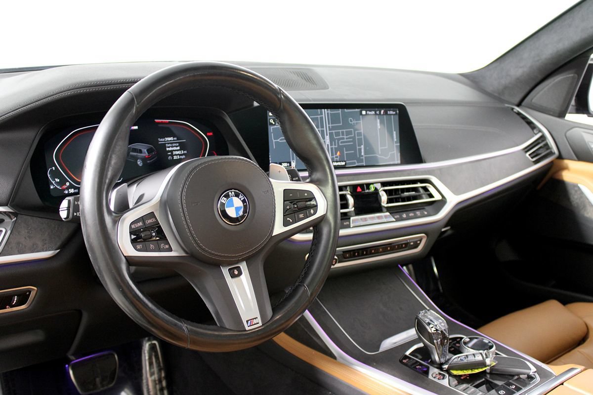 Used 2022 BMW X7 xDrive40i w/ M Sport Package AWD/4WD image 5