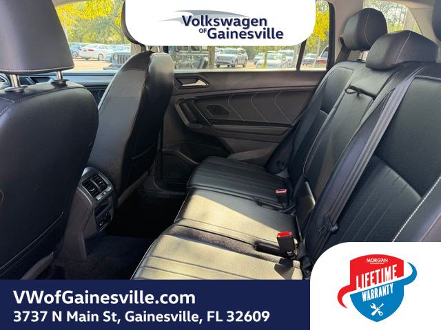 Certified 2024 Volkswagen Tiguan SE AWD/4WD image 11