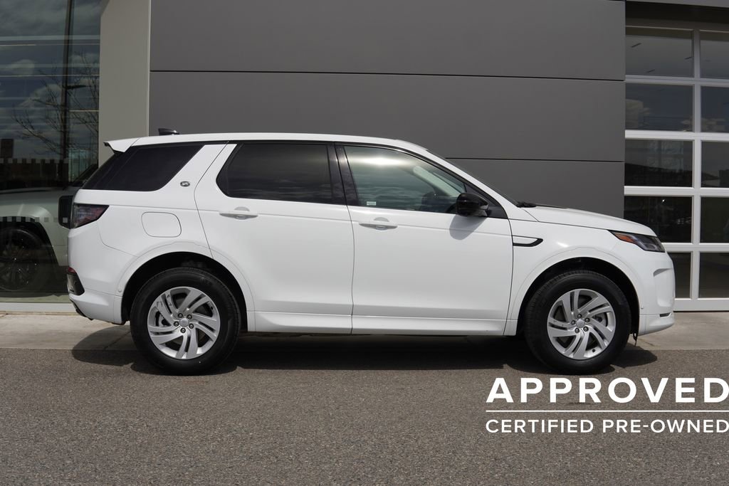 Used 2025 Land Rover Discovery Sport S image 7