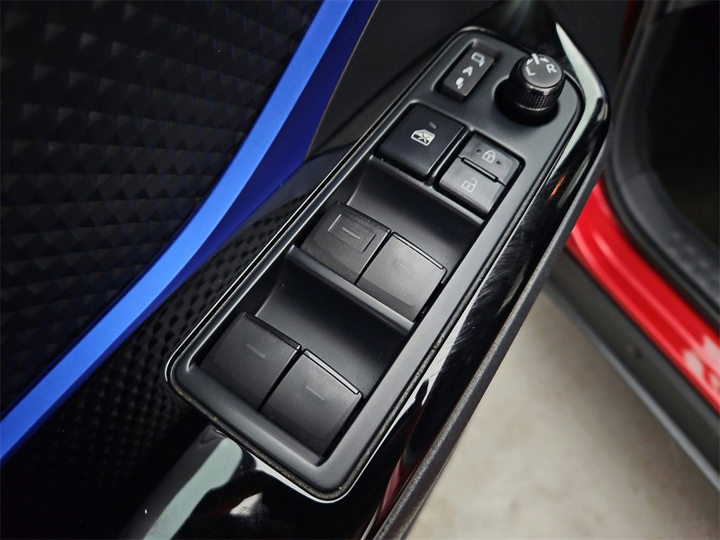 Used 2022 Toyota C-HR Limited image 16