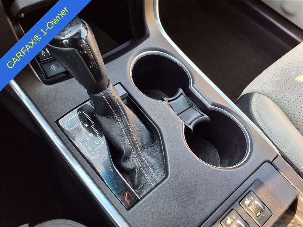 Used 2015 Toyota Camry XLE image 26