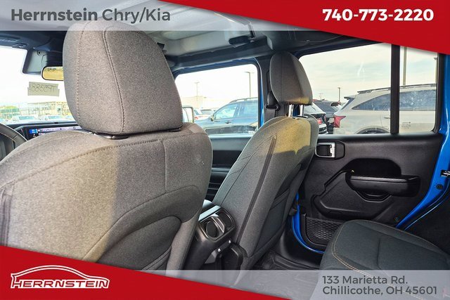 Used 2024 Jeep Wrangler Sport S image 23